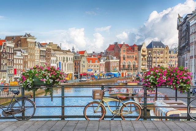 Vé máy bay đi Amsterdam từ Tp.Hồ Chí Minh